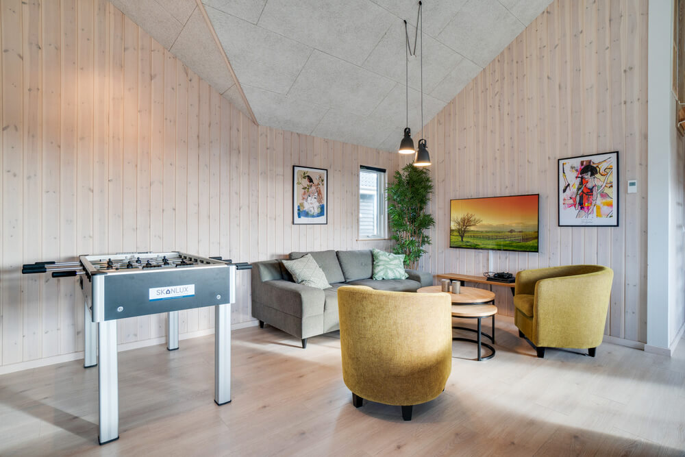 Aktivitätsraum im Luxusferienhaus Nr. 478 mit 7 Schlafzimmern und Platz für 18 Gäste.