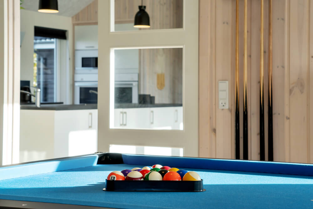 Aktivitätsraum im Luxusferienhaus Nr. 479 mit 10 Schlafzimmern und Platz für 26 Gäste.