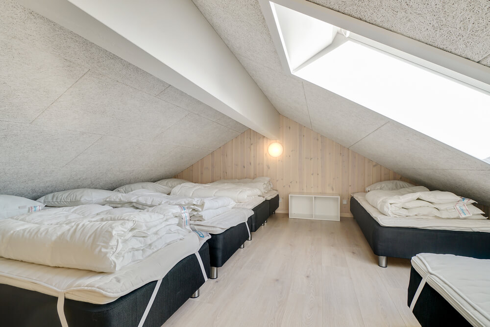 Einige der 26 Schlafgelegenheiten befinden sich im Luxusferienhaus Nr. 479 auf dem ausgebauten Dachboden