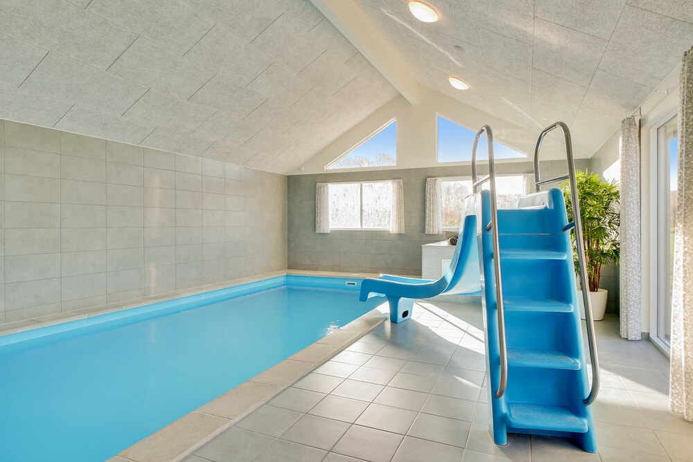 Der schicke Pool im Luxusferienhaus Nr. 479 für 26 Personen