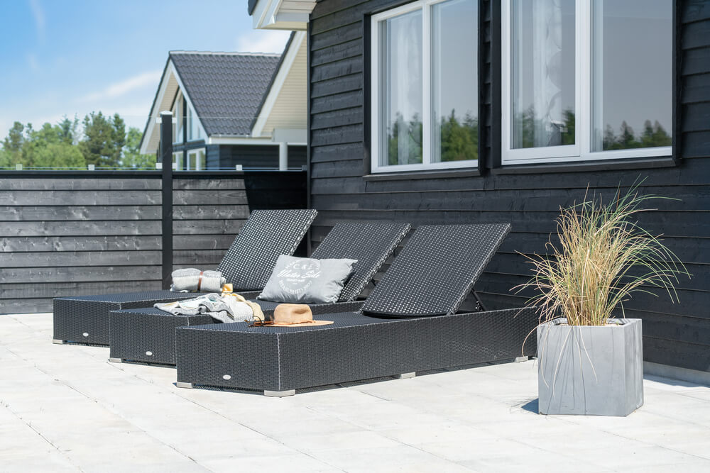 Große Terrasse am Luxusferienhaus Nr. 475 in Westjütland.