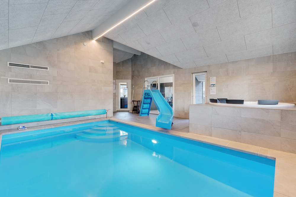 Der schicke Pool im Luxusferienhaus Nr. 486 für 20 Personen