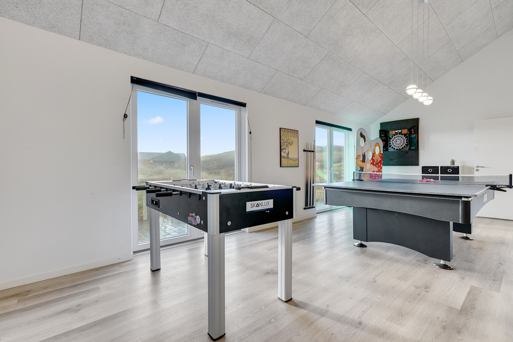 Aktivitätsraum im Luxusferienhaus Nr. 486 mit 7 Schlafzimmern und Platz für 20 Gäste.