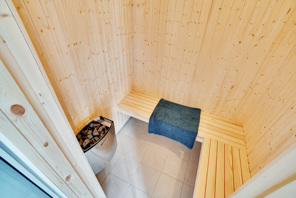 Genießen Sie die heiße Sauna im Luxusferienhaus Nr. 500 für 26 Personen