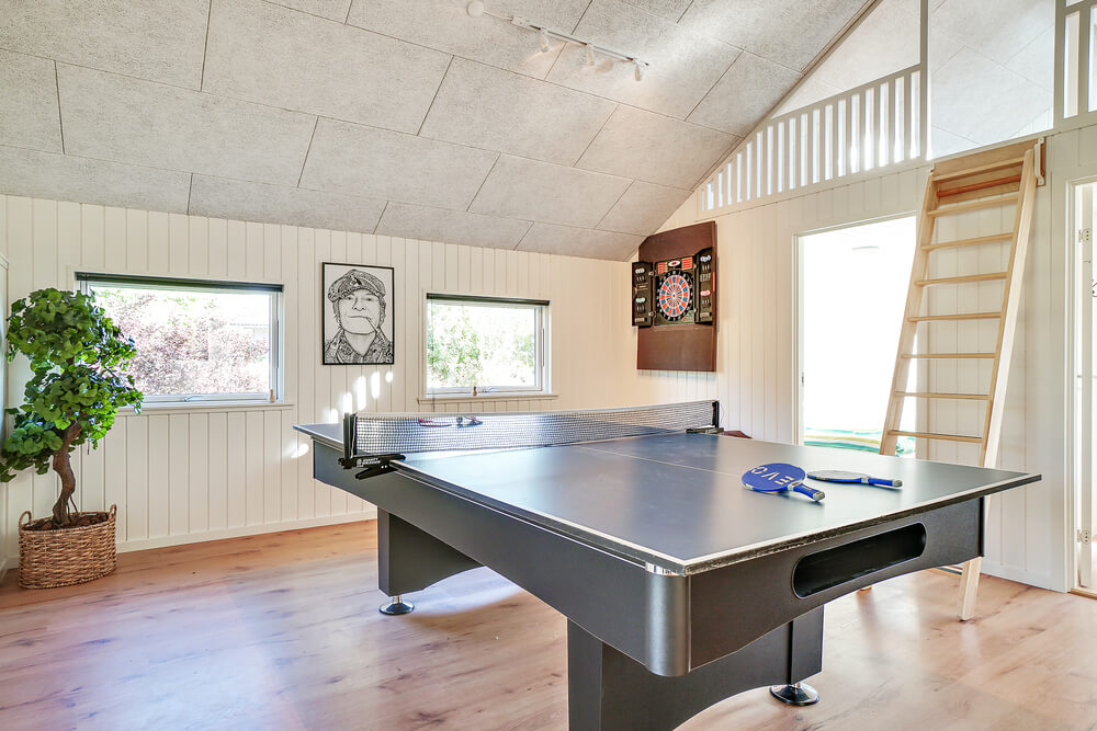 Neben den vielen schönen Stunden, die man im Poolbereich des Hauses verbringen kann, bietet das Luxusferienhaus 504 auch Spielevergnügen bei Billard/Tischtennis und Darts