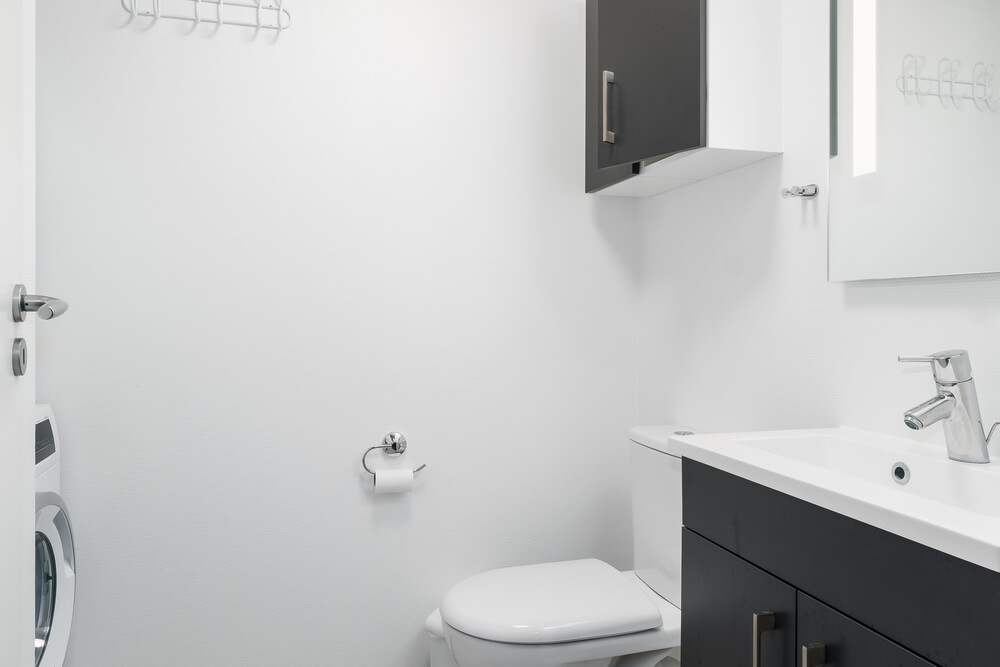 Eines der Badezimmer im Luxusferienhaus Nr. 728