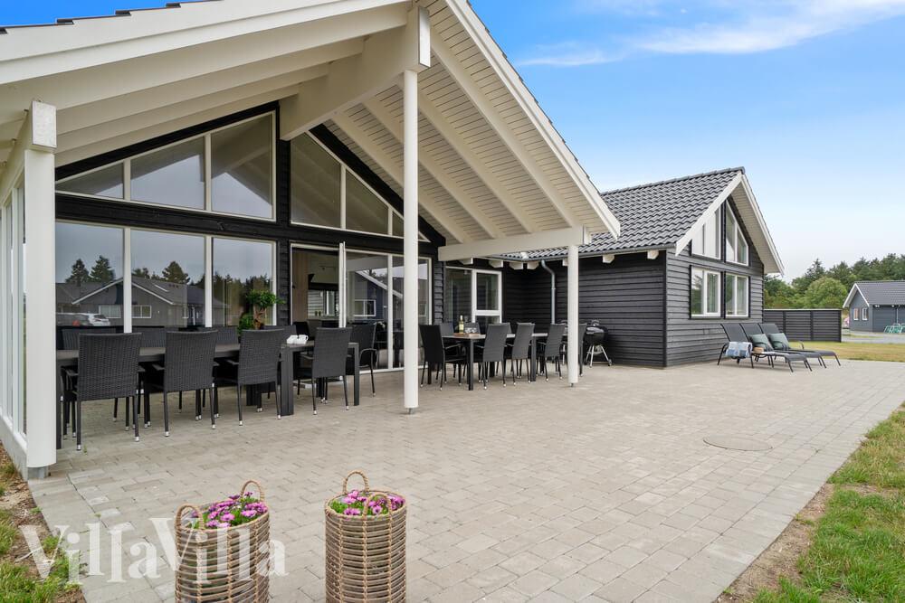 Dieses schöne Poolhaus Nr. 733 mit Platz für 18 Personen liegt in Deutschland