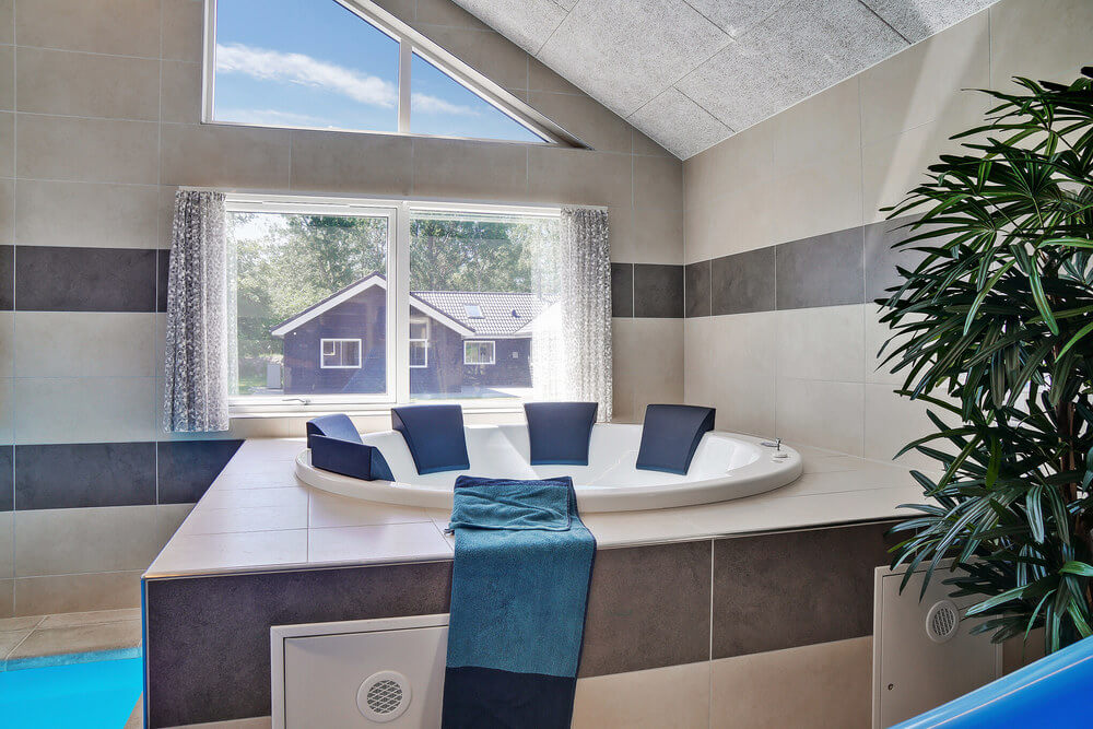 Das Luxusferienhaus Nr. 503 bietet u. a. einen tollen Whirlpool
