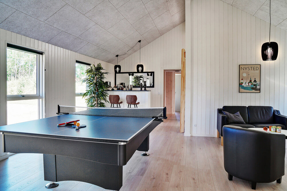 Das Luxusferienhaus 503 für 18 Personen hat einen großen Aktivitätsraum mit u. a. Billard und Darts