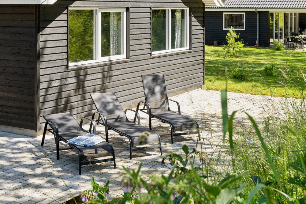 Große Terrasse am Luxusferienhaus Nr. 502 in Lolland/Falster/Mön.