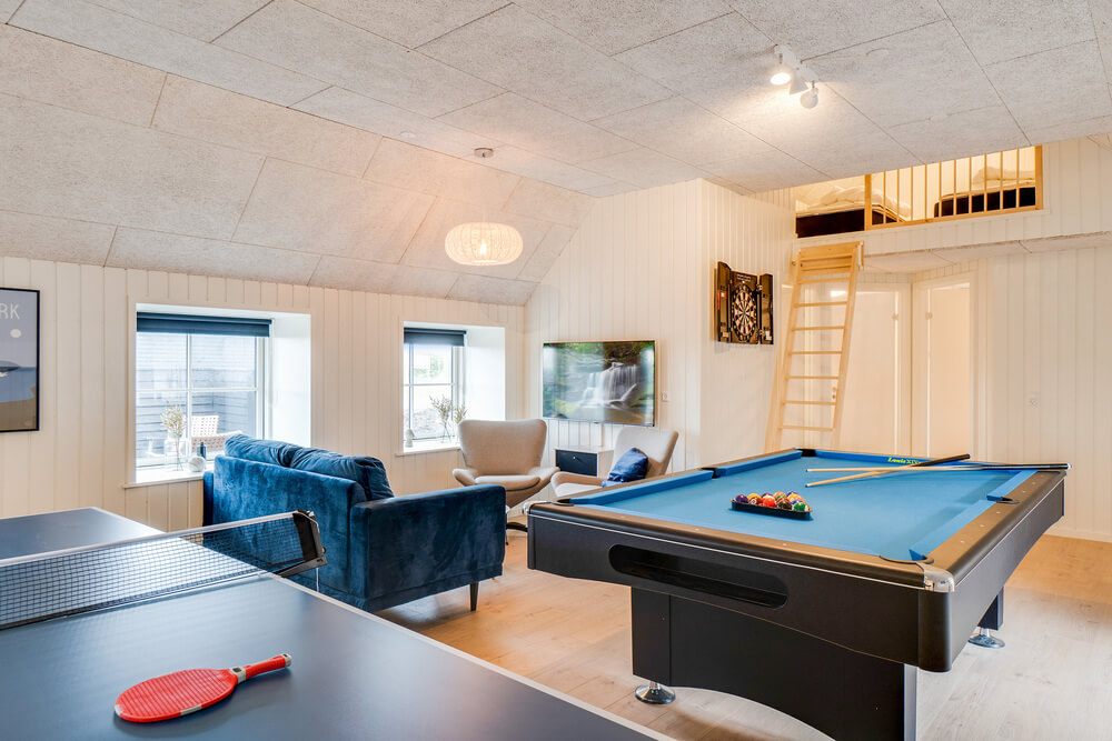 Veranstaltet ein Turnier im Aktivitätsraum, wenn ihr das Ferienhaus Nr. 528 in Westjütland besucht.