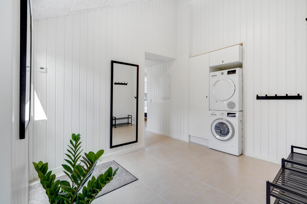 Der geräumige Eingangsbereich im Luxusferienhaus Nr. 541 in Westjütland