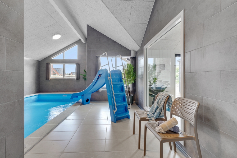 Der schicke Pool im Luxusferienhaus Nr. 541 für 18 Personen