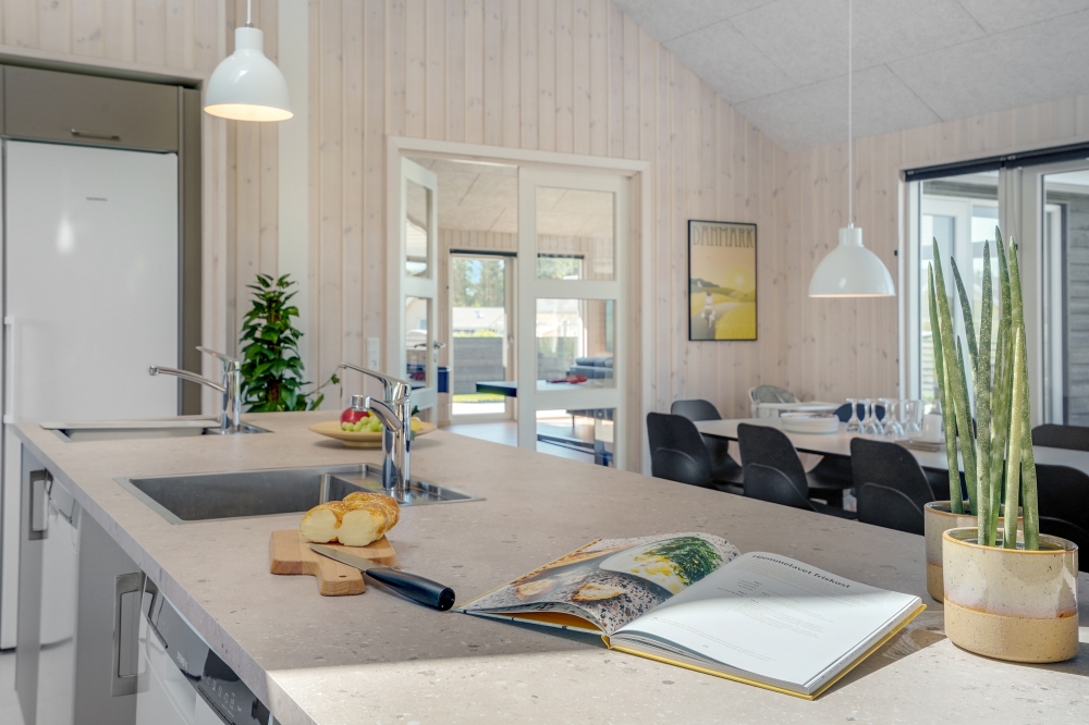 Die Küche im Luxusferienhaus Nr. 542 ist gut eingerichtet.
