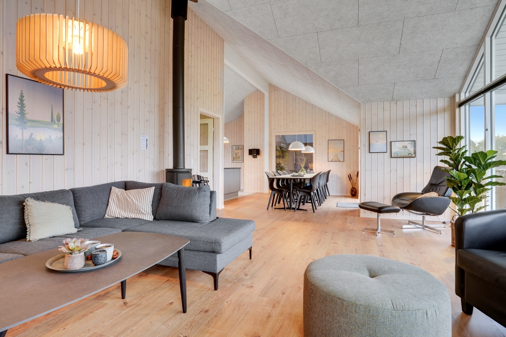 Die Couchecke im Luxusferienhaus Nr. 544 in Ostjütland.