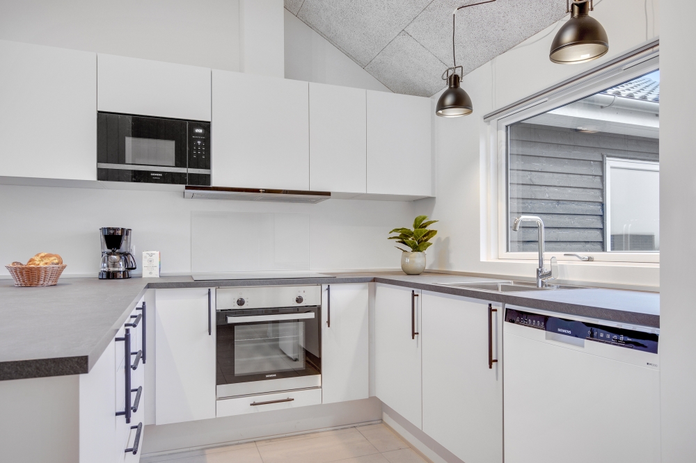 Die Küche in dem Luxusferienhaus Nr. 549 ist so gut ausgestattet, dass man problemlos Mahlzeiten für 14 Personen zubereiten kann.