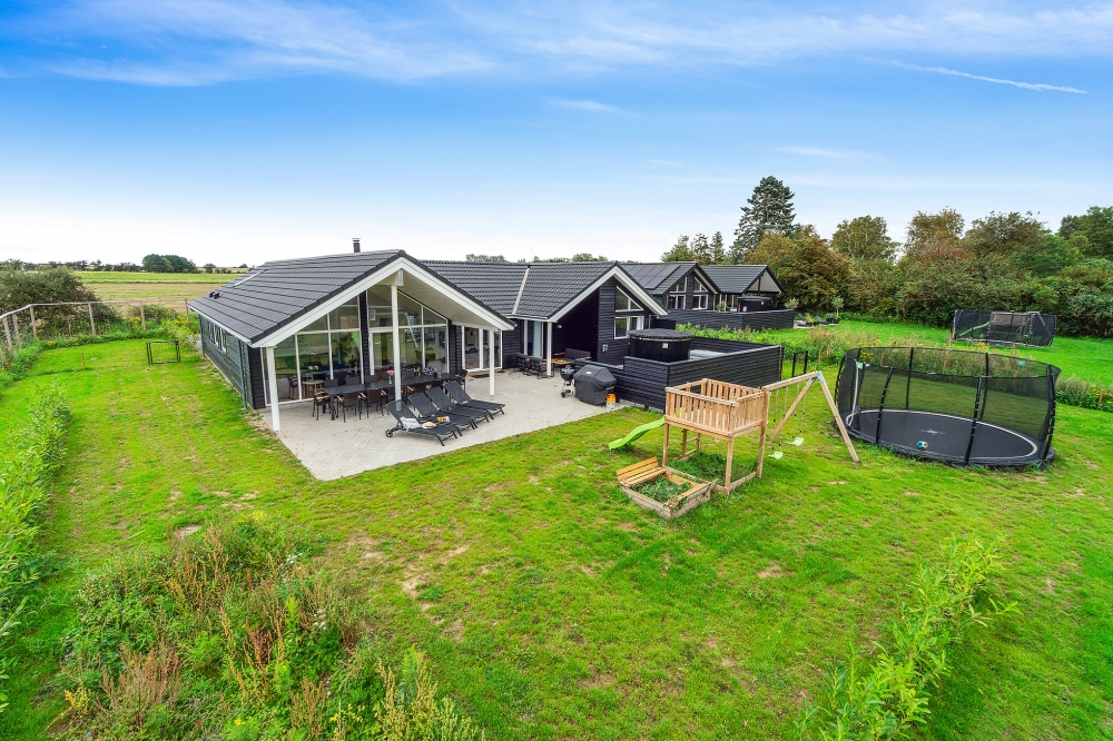 Dieses schöne Poolhaus Nr. 549 mit Platz für 14 Personen liegt in Nordseeland