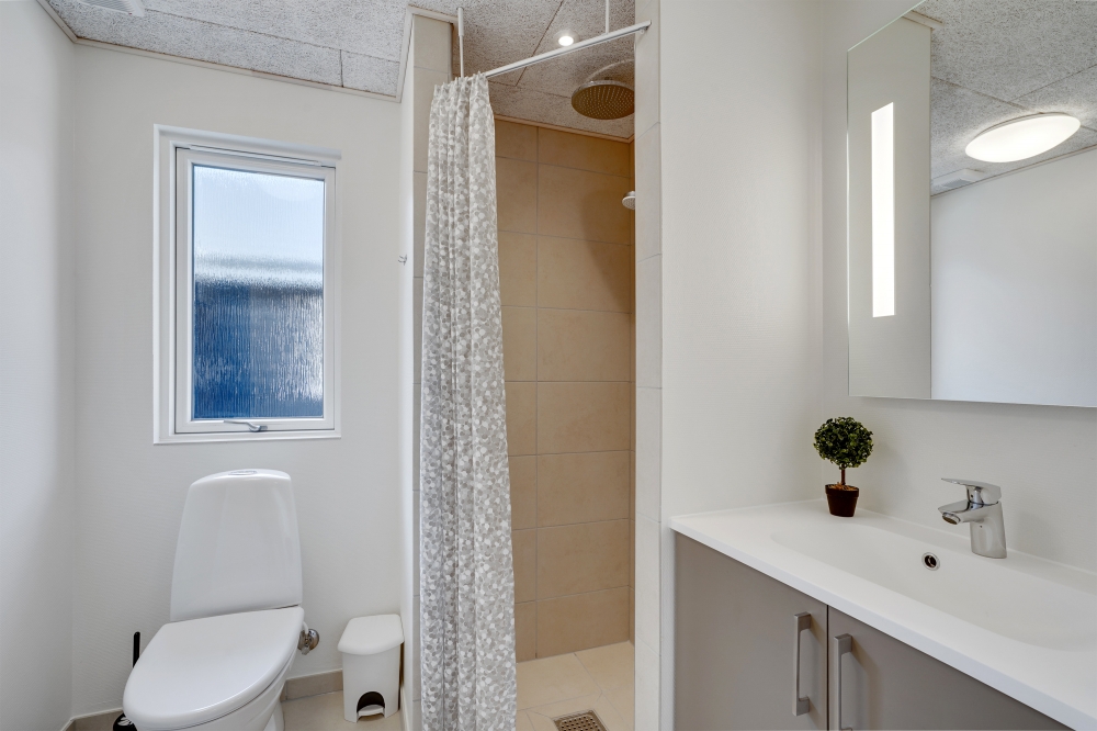 Im Luxusferienhaus Nr. 547 für 18 Personen gibt es Bad mit Dusche.