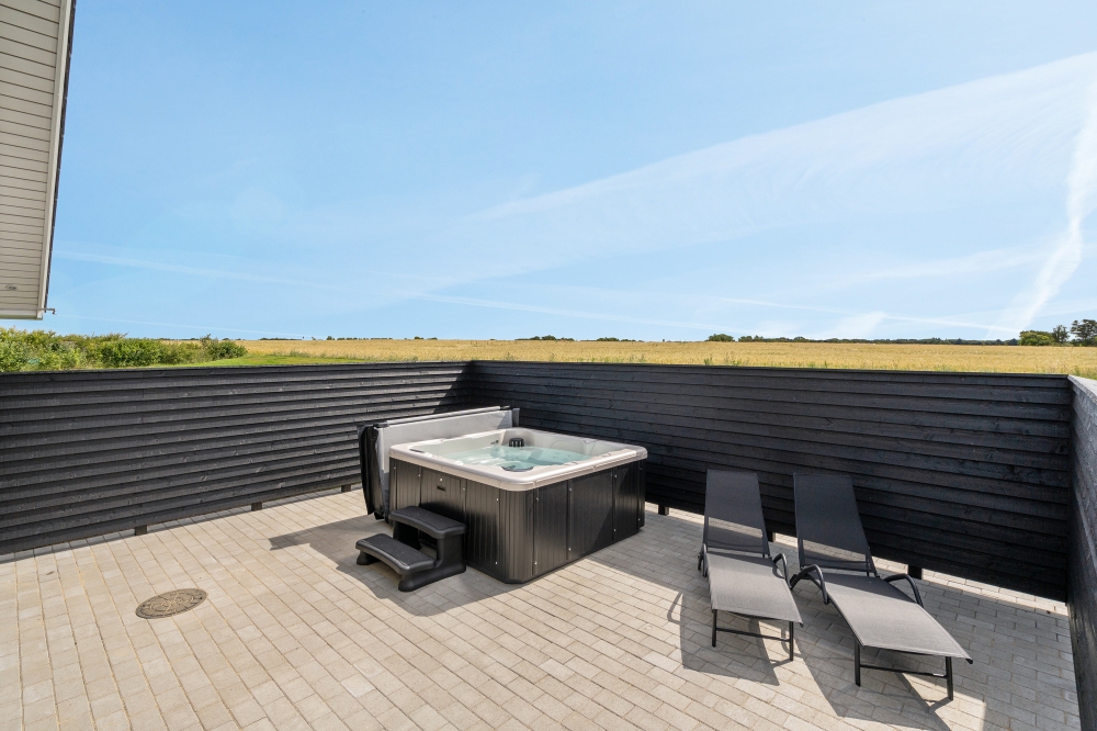 Im Luxusferienhaus Nr. 547 gibt es einen Whirlpool und 7 Schlafzimmer.