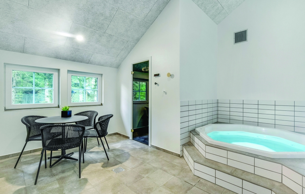 Der schicke Pool im Luxusferienhaus Nr. 570 für 14 Personen
