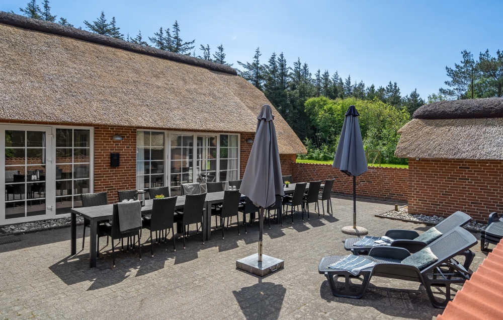 Das Luxusferienhaus Nr. 574 hat eine tolle Terrasse, die mit hochwertigen Gartenmöbeln für 12 Personen ausgestattet ist.