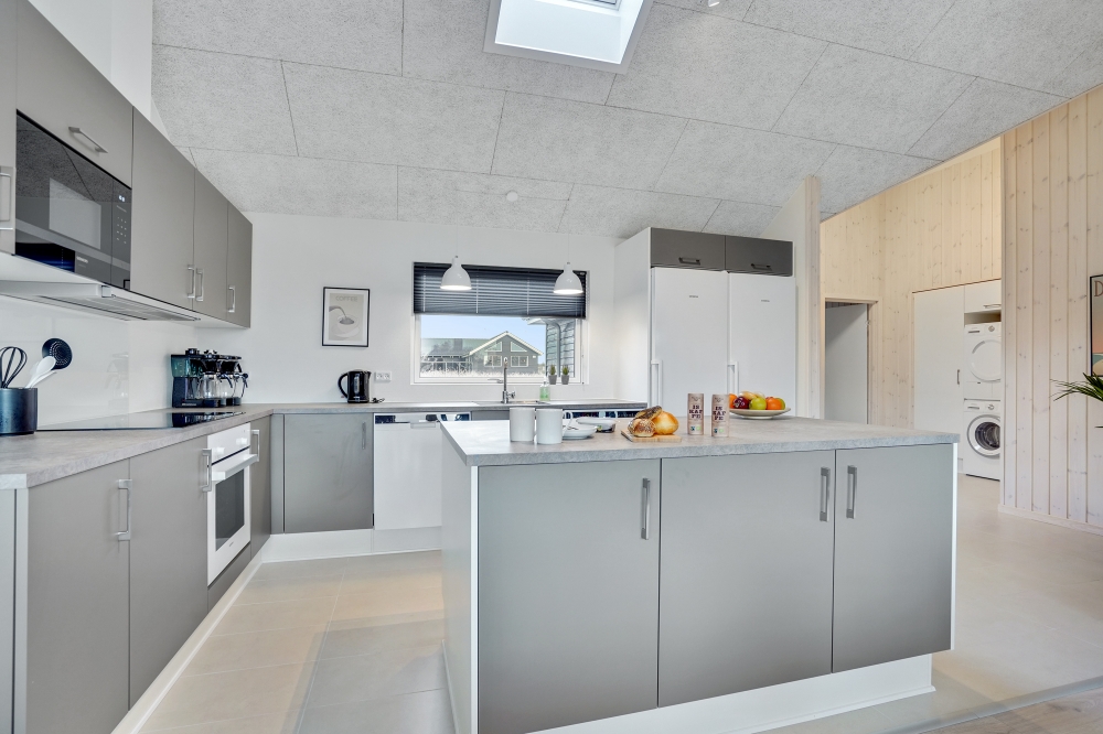 Die Küche in dem Luxusferienhaus Nr. 553 ist so gut ausgestattet, dass man problemlos Mahlzeiten für 16 Personen zubereiten kann.