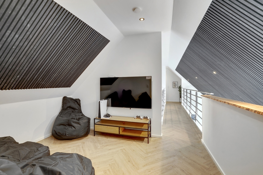 Aufenthaltsraum mit Platz für 16 im Luxusferienhaus Nr. 580.