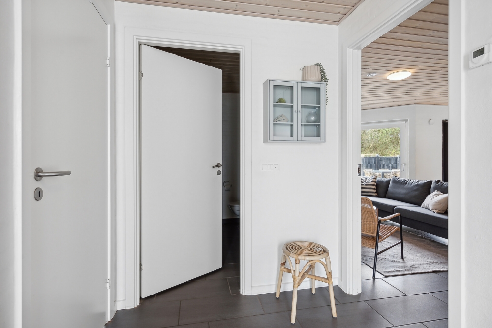Der geräumige Eingangsbereich im Luxusferienhaus Nr. 557 in Westjütland
