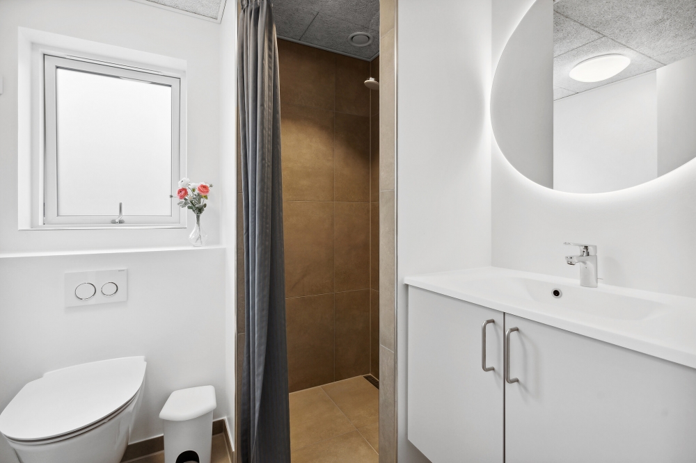 Eines der Badezimmer im Luxusferienhaus Nr. 597