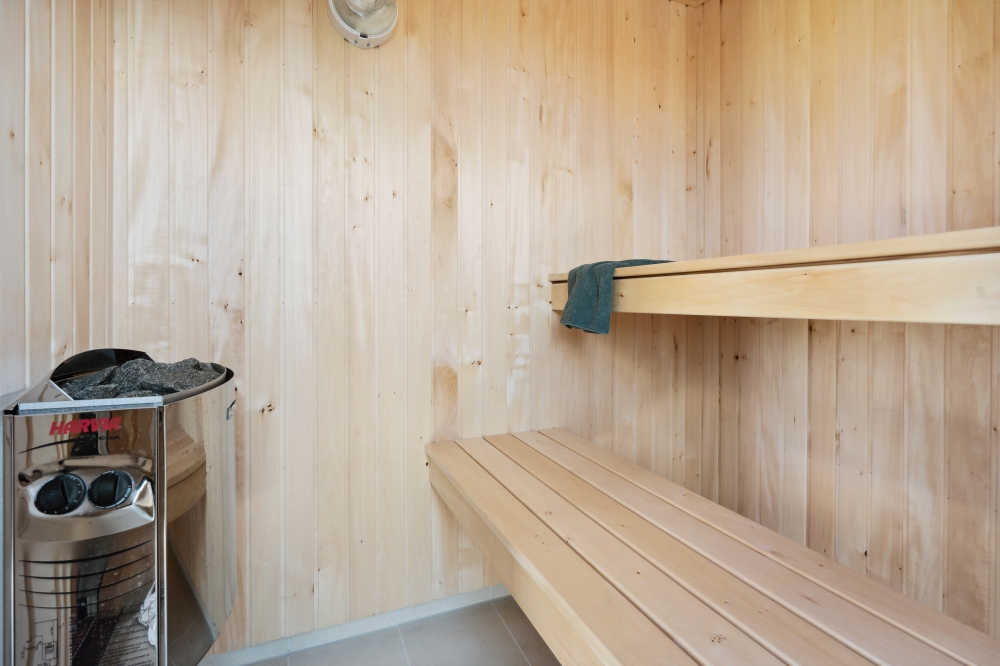 Genießen Sie die heiße Sauna im Luxusferienhaus Nr. 598 für 20 Personen