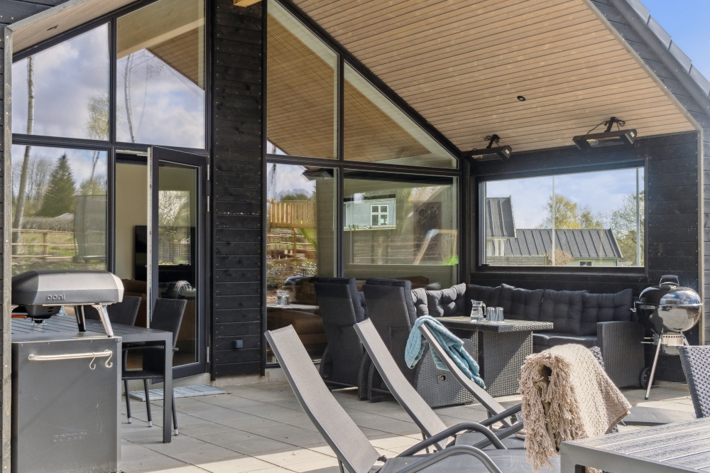 Das Luxusferienhaus Nr. 584 hat eine tolle Terrasse, die mit hochwertigen Gartenmöbeln für 14 Personen ausgestattet ist.