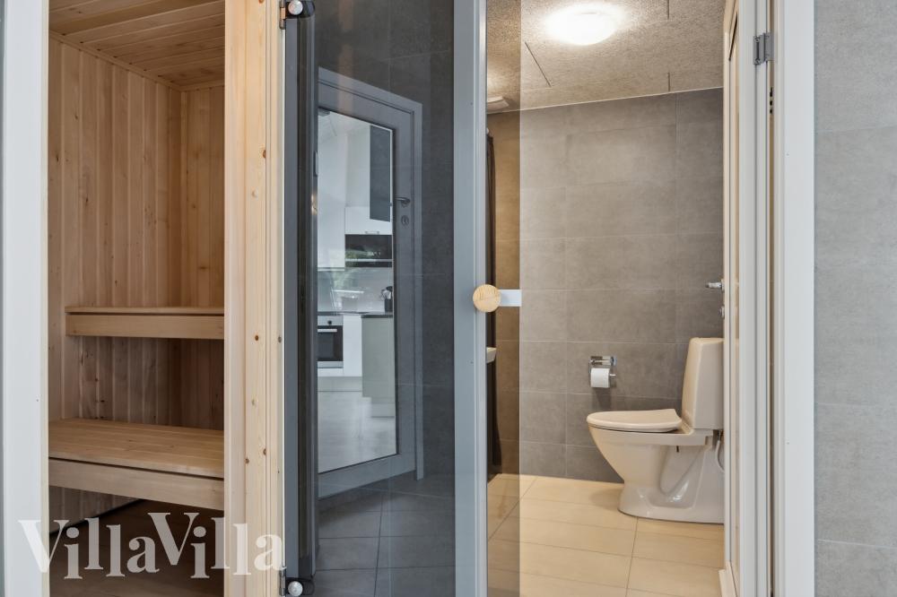 Genießen Sie die heiße Sauna im Luxusferienhaus Nr. 756 für 16 Personen