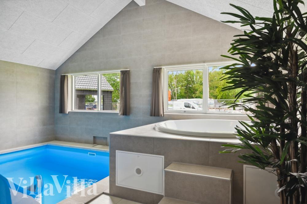 Genießen Sie den warmen Whirlpool im Luxusferienhaus Nr. 756 in Deutschland