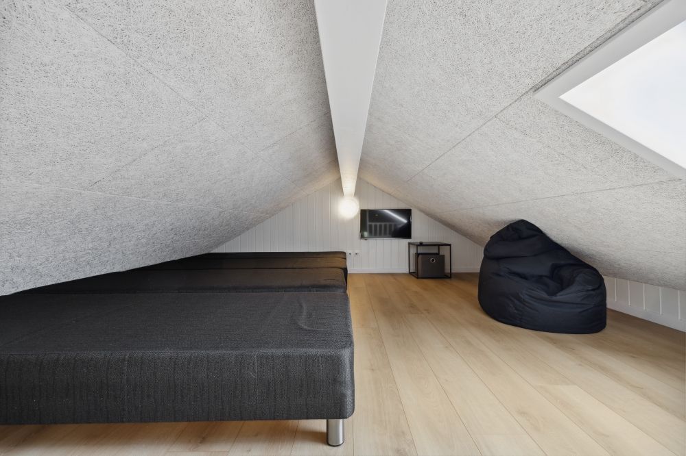 Einige der 16 Schlafgelegenheiten befinden sich im Luxusferienhaus Nr. 757 auf dem ausgebauten Dachboden
