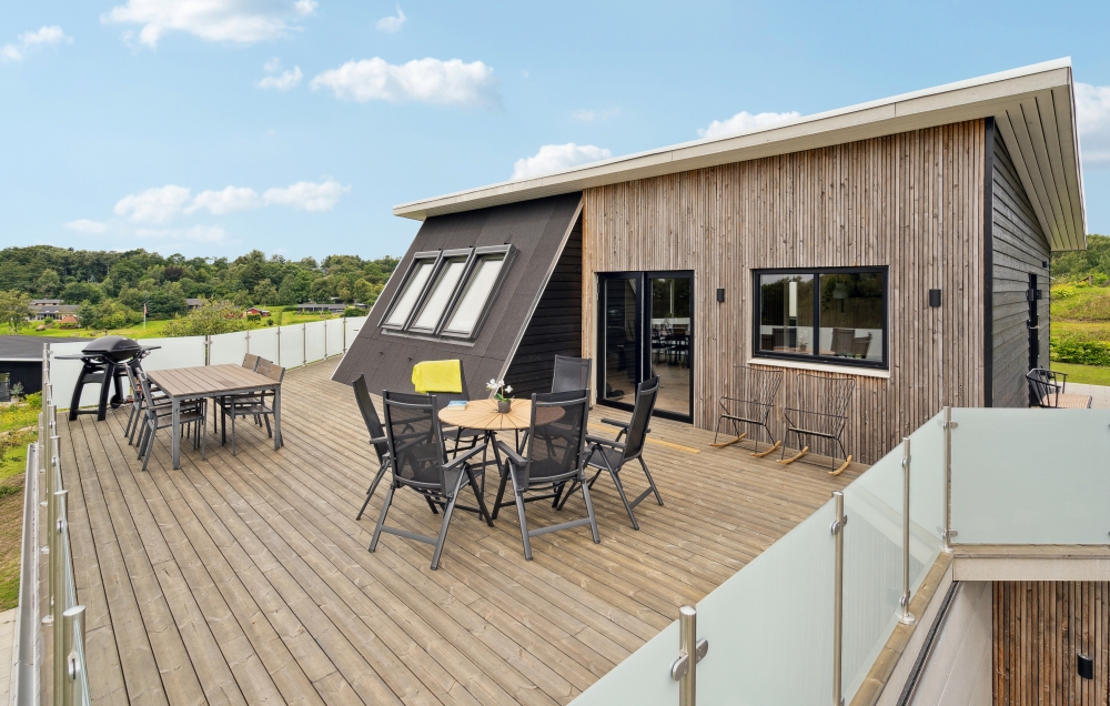 Das Luxusferienhaus Nr. 603 hat eine tolle Terrasse, die mit hochwertigen Gartenmöbeln für 12 Personen ausgestattet ist.