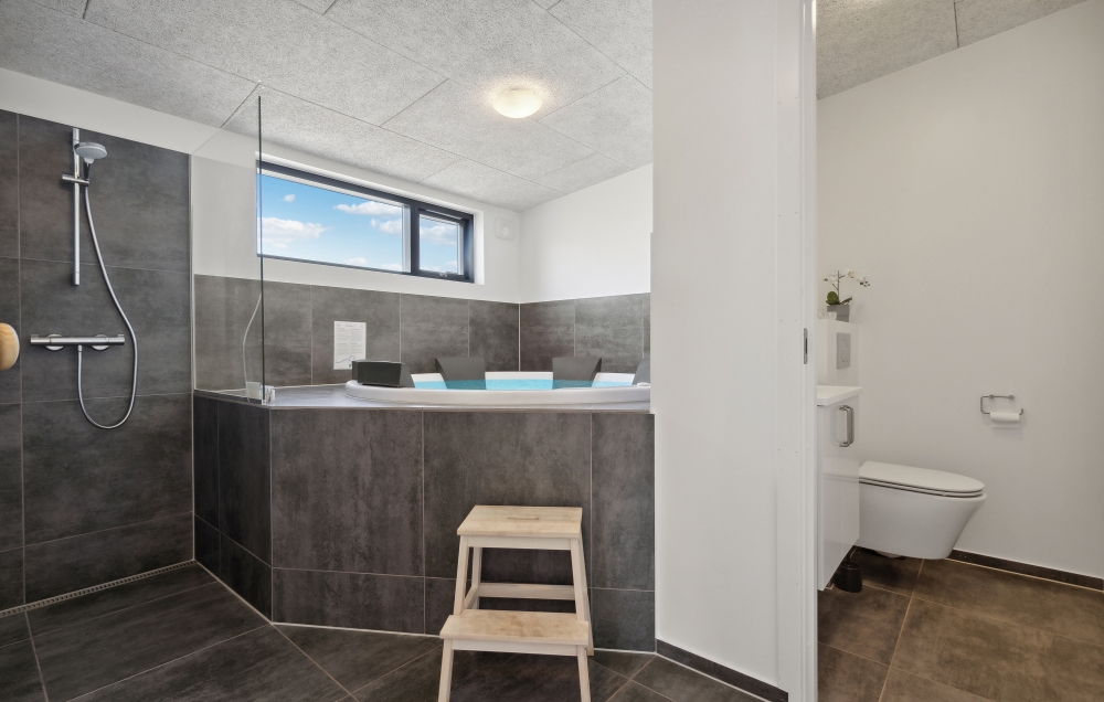 Das Luxusferienhaus Nr. 604 bietet u. a. einen tollen Whirlpool
