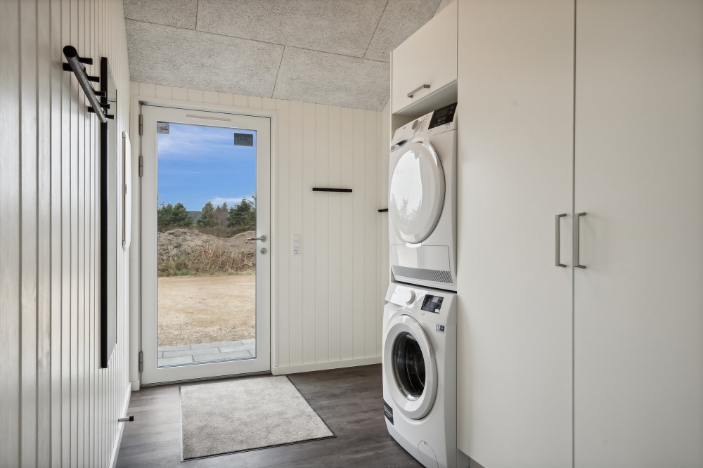 Der geräumige Eingangsbereich im Luxusferienhaus Nr. 610 in Westjütland