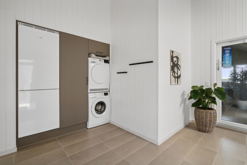 Der geräumige Eingangsbereich im Luxusferienhaus Nr. 616 in Fünen und seine Inseln