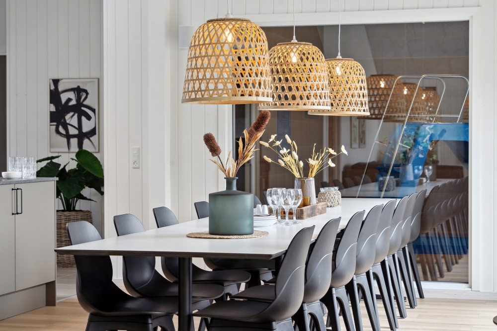 Aufenthaltsraum mit Platz für 16 im Luxusferienhaus Nr. 616.