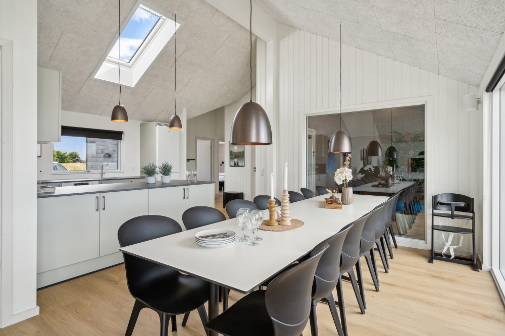 Aufenthaltsraum mit Platz für 14 im Luxusferienhaus Nr. 617.