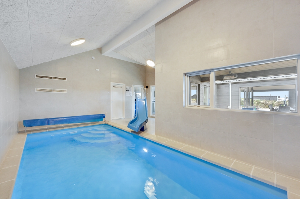 Der schicke Pool im Luxusferienhaus Nr. 622 für 18 Personen