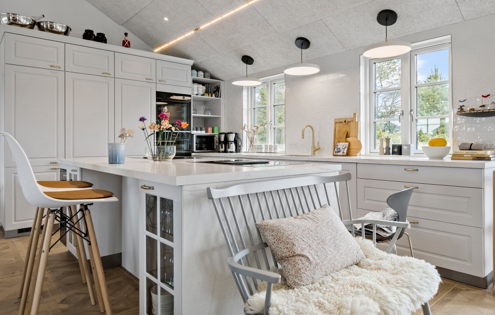 Die Küche in dem Luxusferienhaus Nr. 629 ist so gut ausgestattet, dass man problemlos Mahlzeiten für 20 Personen zubereiten kann.