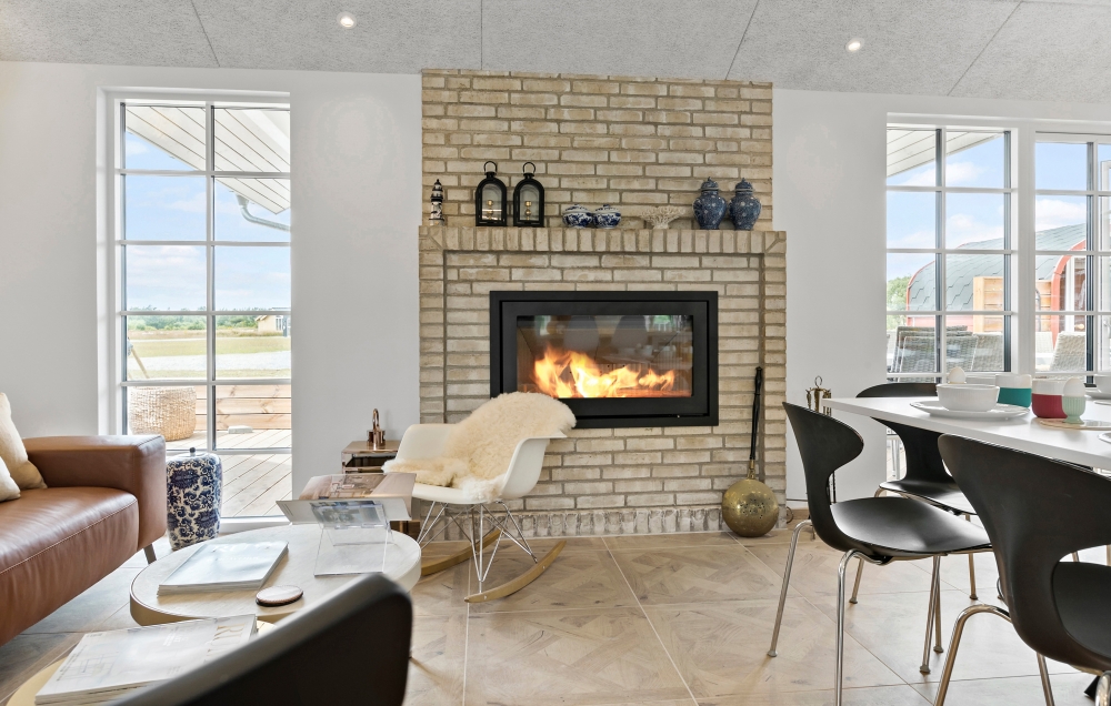Aufenthaltsraum mit Platz für 20 im Luxusferienhaus Nr. 629.