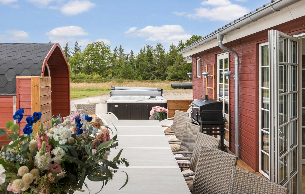 Das Luxusferienhaus Nr. 629 hat eine tolle Terrasse, die mit hochwertigen Gartenmöbeln für 20 Personen ausgestattet ist.