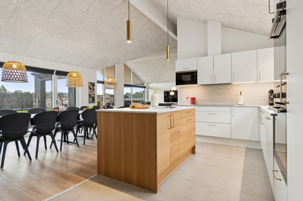 Die Küche in dem Luxusferienhaus Nr. 634 ist so gut ausgestattet, dass man problemlos Mahlzeiten für 18 Personen zubereiten kann.