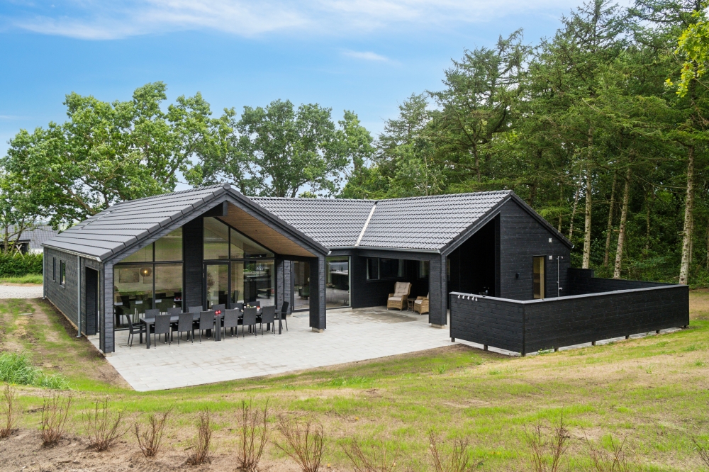 Dieses schöne Poolhaus Nr. 640 mit Platz für 14 Personen liegt in Ostjütland