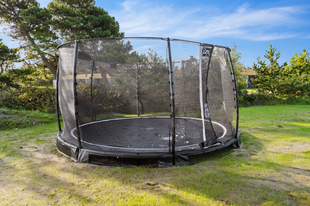 Zu dem attraktiven Ferienhaus Nr. 655 in Fünen und seine Inseln gehört auch ein tolles Angebot im Außenbereich, z. B. Spieleturm und Schaukeln