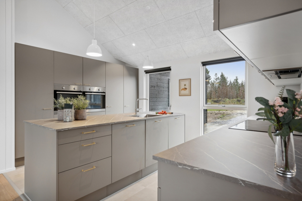 Die Küche in dem Luxusferienhaus Nr. 658 ist so gut ausgestattet, dass man problemlos Mahlzeiten für 20 Personen zubereiten kann.