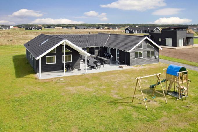 Dieses schöne Poolhaus voller Aktivitäten und nah der Nordsee garantiert tolle Ferien für alle – egal zu welcher Jahreszeit und zu welchem Wetter