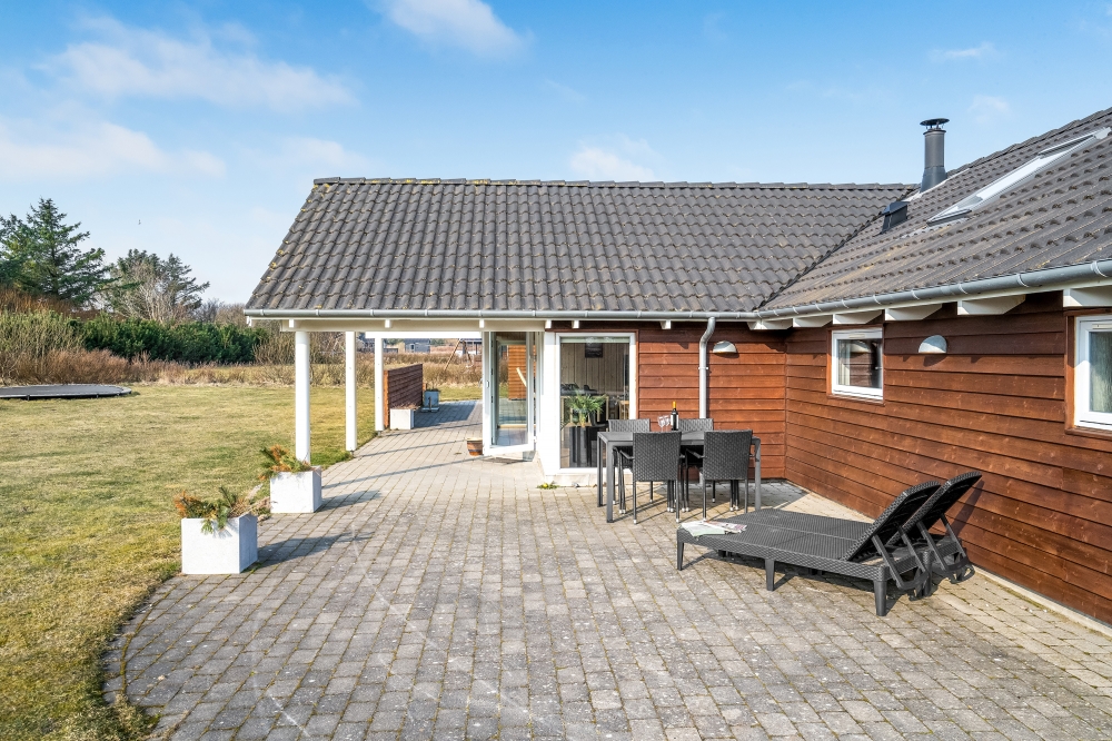 Das Luxusferienhaus Nr. 236 hat eine tolle Terrasse, die mit hochwertigen Gartenmöbeln für 14 Personen ausgestattet ist.